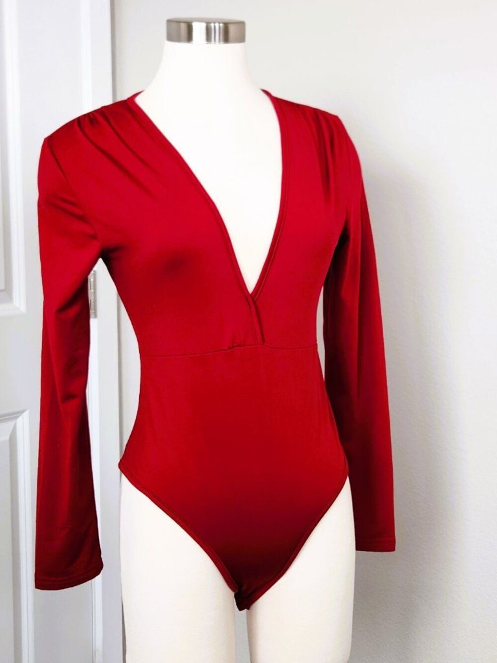 Women's Deep V-Neck Long Sleeve Body Suit Size XL